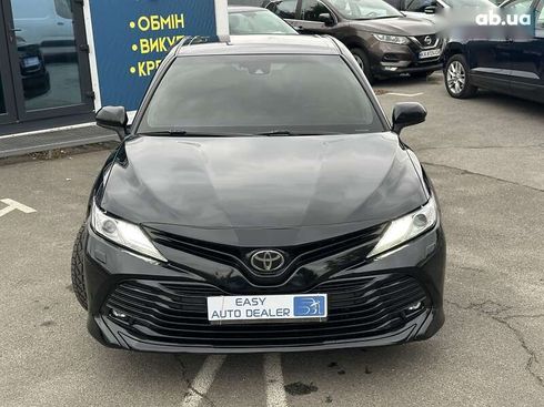 Toyota Camry 2019 - фото 4
