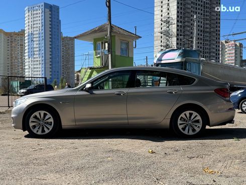 BMW 5 серия 2017 серый - фото 5