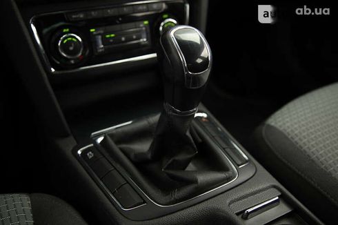 Skoda Superb 2011 - фото 17