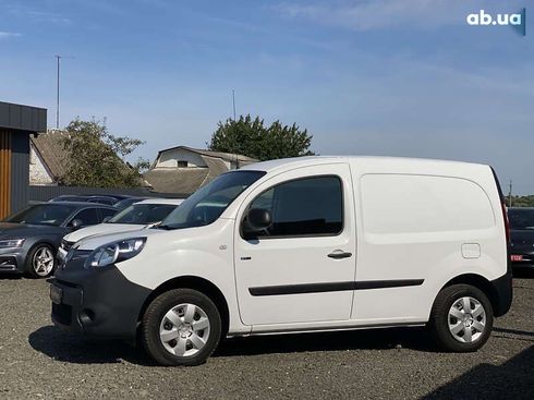 Renault Kangoo 2019 - фото 24