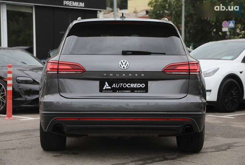 Volkswagen Touareg 2019 - фото 5