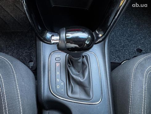 Kia Cee'd 2018 белый - фото 19