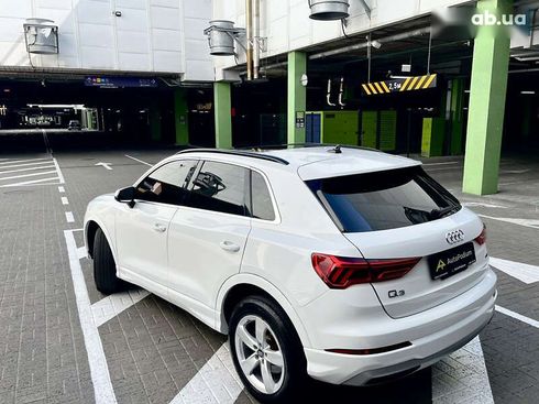 Audi Q3 2019 - фото 7