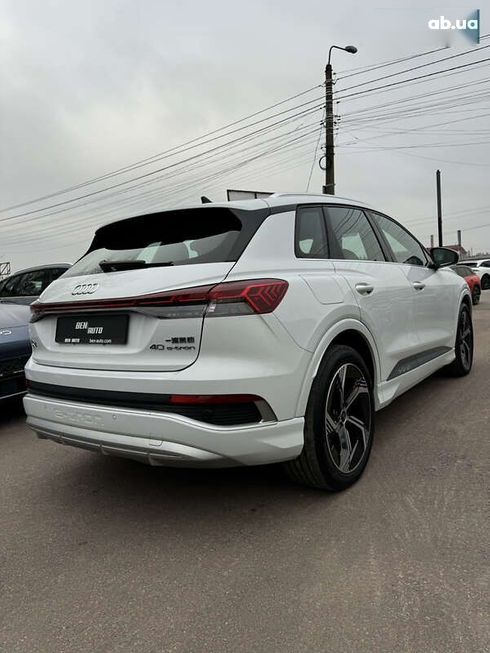 Audi Q4 e-tron 2023 - фото 24
