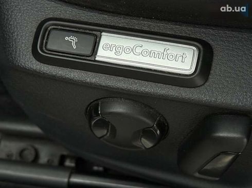 Volkswagen Passat 2017 - фото 27