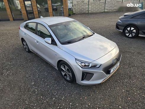 Hyundai Ioniq 2019 - фото 15