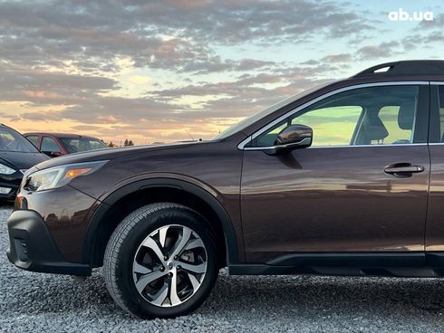Subaru Outback 2020 коричневый - фото 2