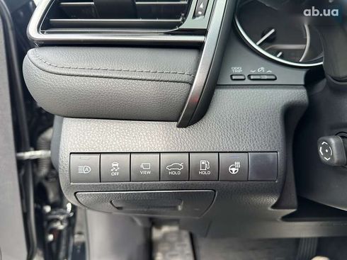 Toyota Camry 2021 - фото 25