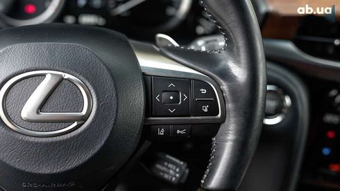 Lexus LX 2017 - фото 21