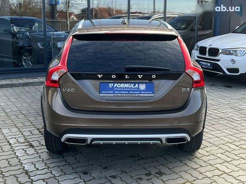 Volvo V60 Cross Country 2017 - фото 15