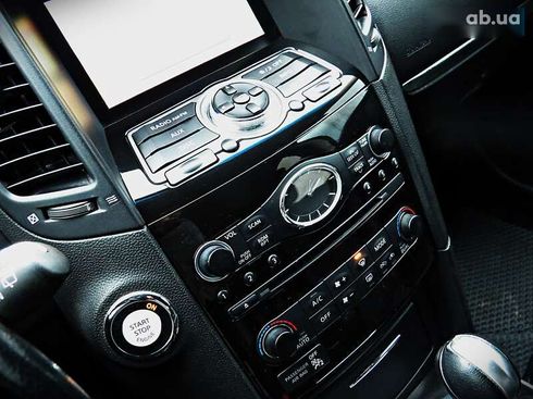 Infiniti QX70 2017 - фото 15