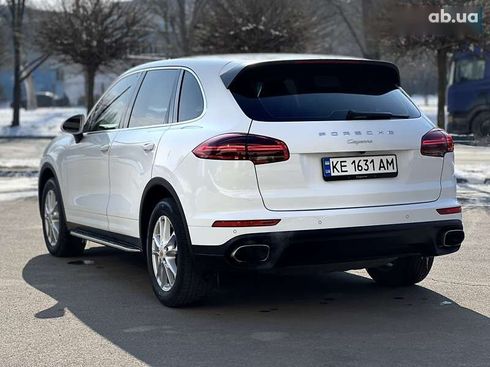 Porsche Cayenne 2016 - фото 28