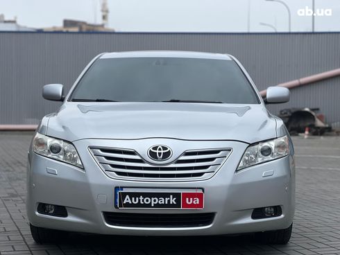 Toyota Camry 2008 серый - фото 2