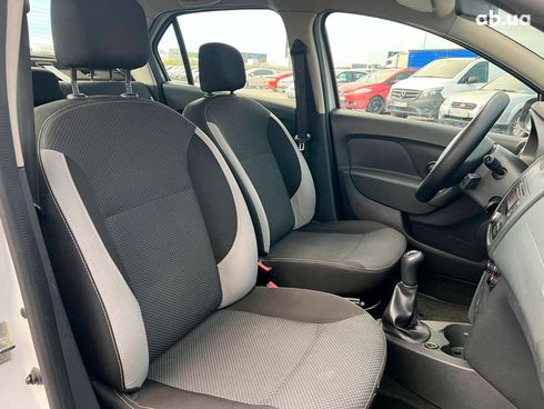 Renault Logan 2016 белый - фото 32