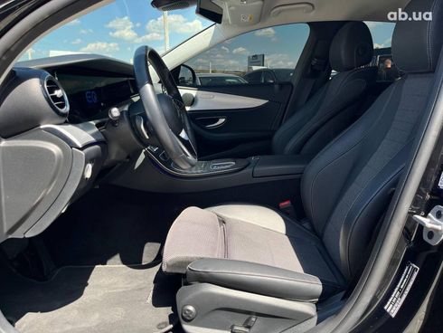 Mercedes-Benz E-Класс 2020 черный - фото 16