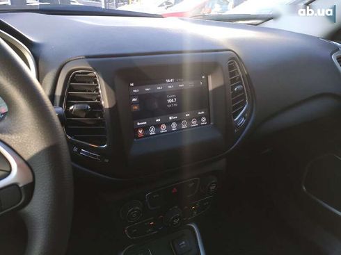 Jeep Compass 2020 - фото 25