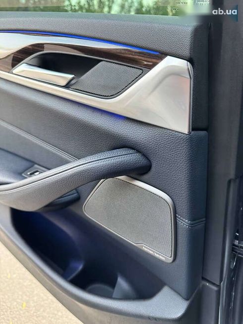 BMW 5 серия 2017 - фото 14