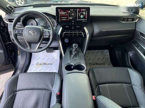 Toyota Venza 2021 - фото 17