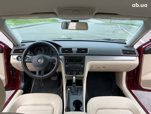 Volkswagen Passat 2015 красный - фото 17
