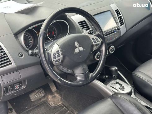 Mitsubishi Outlander 2009 - фото 18