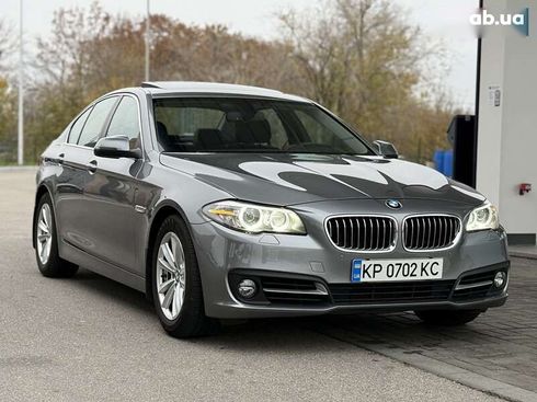 BMW 5 серия 2015 - фото 4