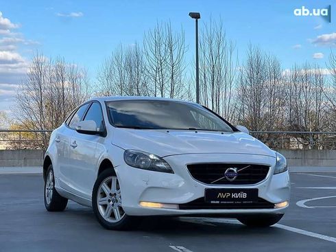 Volvo V40 2013 - фото 3