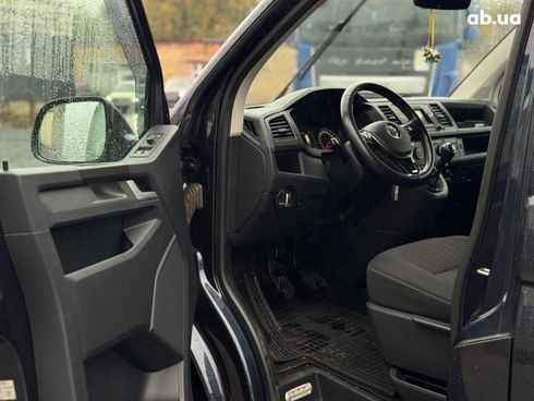 Volkswagen Caravelle 2017 синий - фото 28