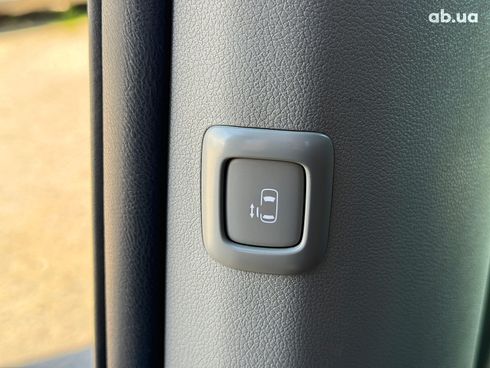 Kia Sedona 2017 серый - фото 32