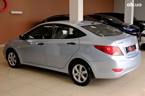 Hyundai Accent 2013 голубой - фото 3