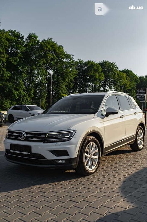 Volkswagen Tiguan 2017 - фото 8