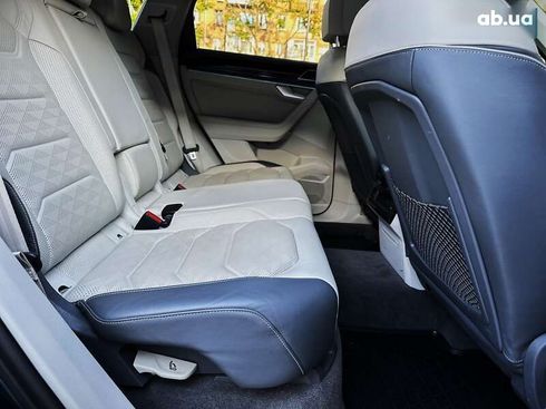 Volkswagen Touareg 2019 - фото 26