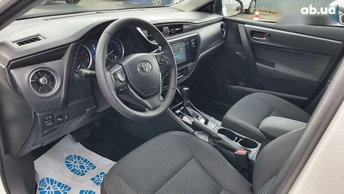 Toyota Corolla 2018 - фото 17