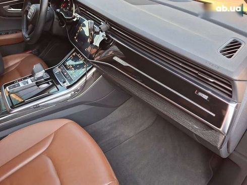 Audi Q8 2019 - фото 26