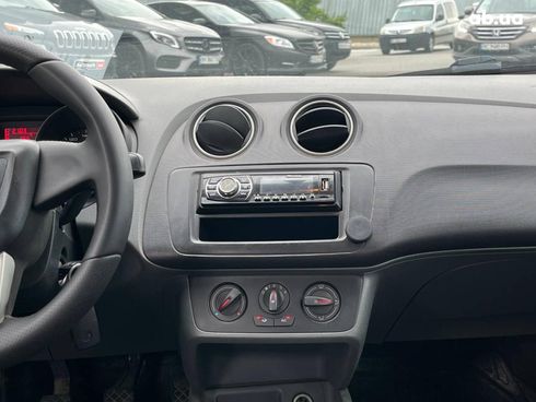 SEAT Ibiza 2011 желтый - фото 28