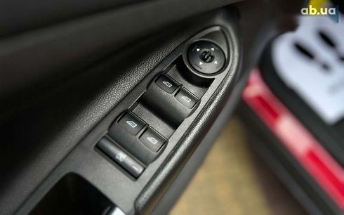 Ford Escape 2015 - фото 16