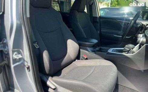 Toyota RAV4 2020 - фото 24