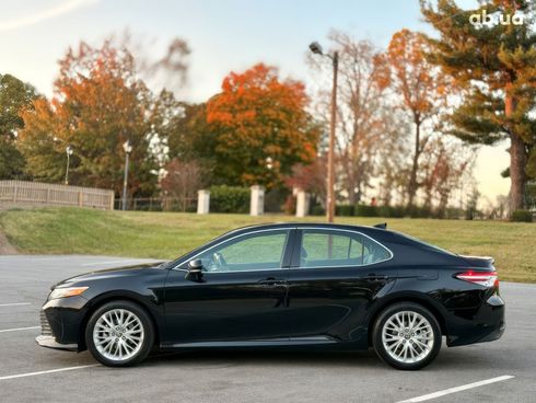 Toyota Camry 2020 черный - фото 4