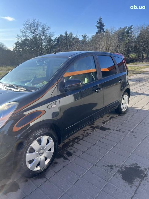 Nissan Note 2006 черный - фото 13