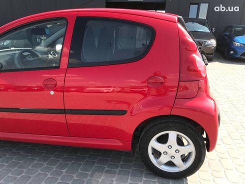 Peugeot 107 2008 красный - фото 22