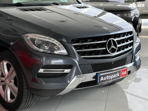 Mercedes-Benz M-Класс 2013 серый - фото 4