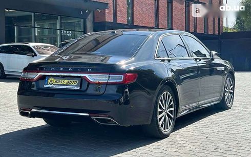 Lincoln Continental 2017 - фото 6