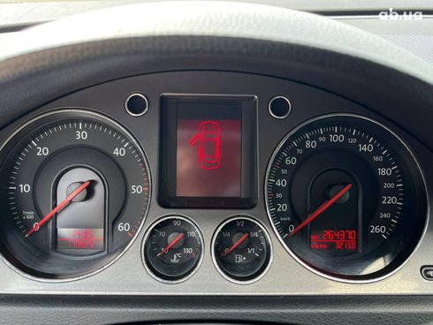 Volkswagen passat b6 2008 серый - фото 33