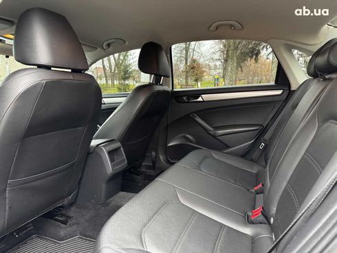 Volkswagen Passat 2013 белый - фото 22