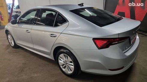 Skoda Octavia 2023 - фото 4