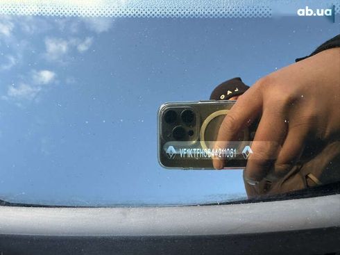 Renault Laguna 2011 - фото 20