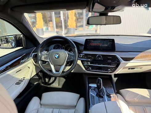 BMW 5 серия 2018 - фото 28