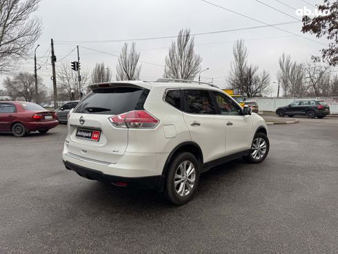 Nissan Rogue 2015 белый - фото 5