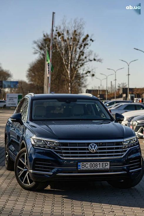 Volkswagen Touareg 2018 - фото 8