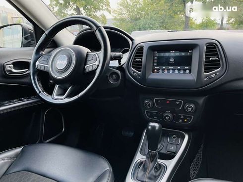 Jeep Compass 2019 - фото 12