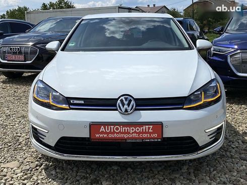 Volkswagen e-Golf 2020 - фото 22